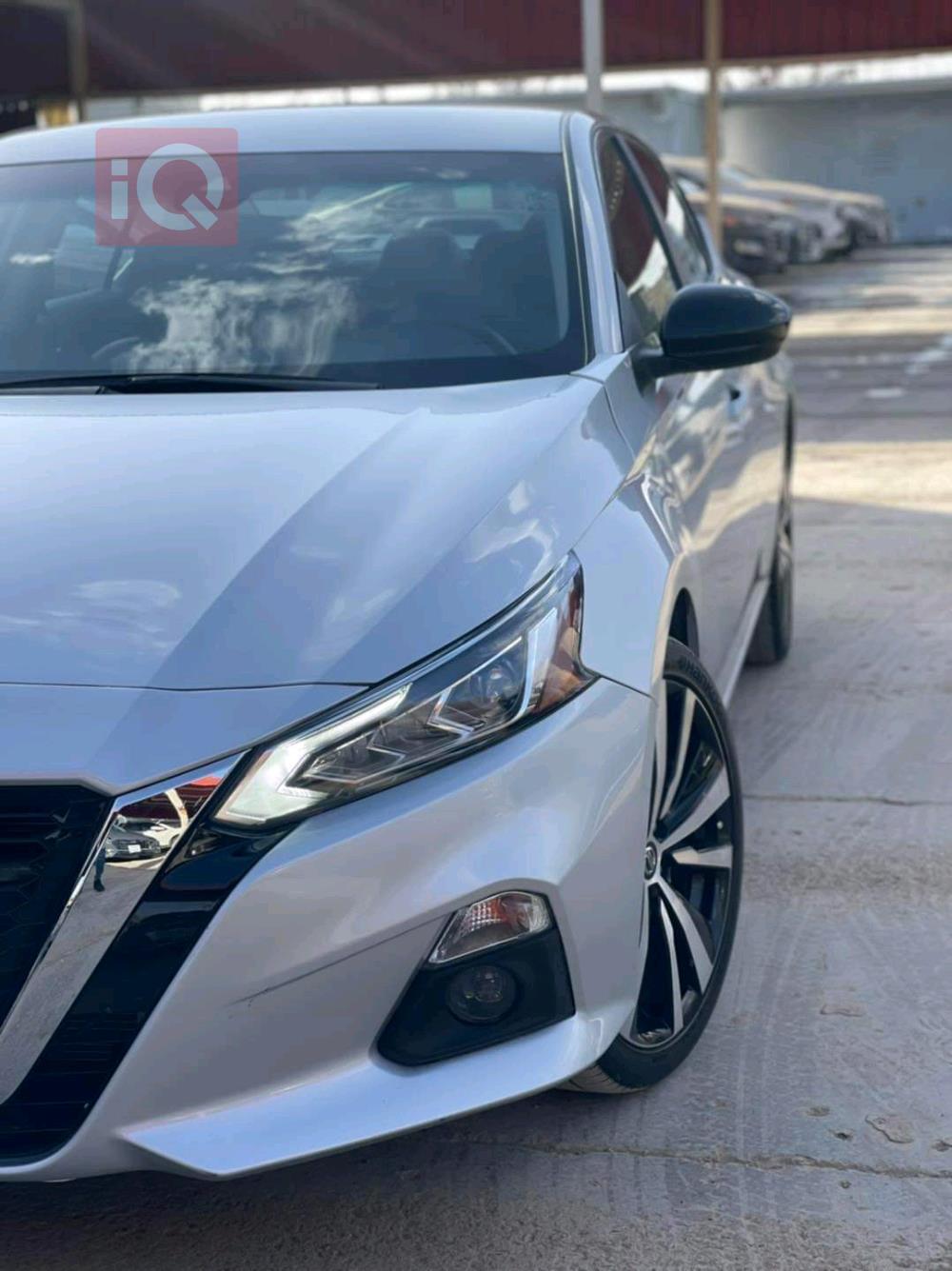 نیسان ئەلتیما